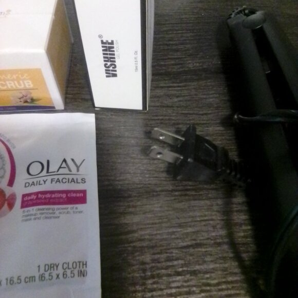 Milk-Carmindy-Maybelline-Buxom-Beauty Collection - Picture 8 of 16